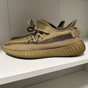 Yeezy Boost 350 Santau